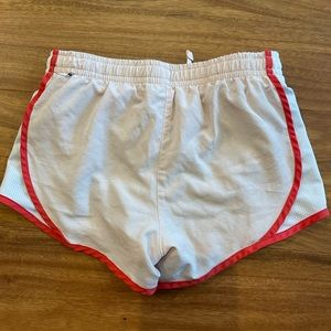 Nike Tempo Girls’ XS